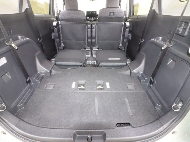 TOYOTA SIENTA HYBRID 2022 Image 31