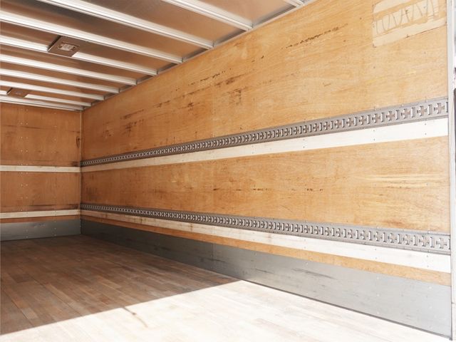 MITSUBISHI FUSOU FIGHTER 2015 Image 31