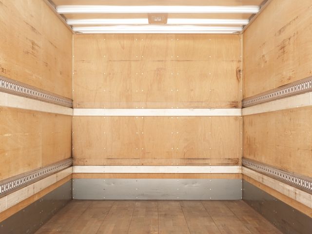 MITSUBISHI FUSOU FIGHTER 2015 Image 31