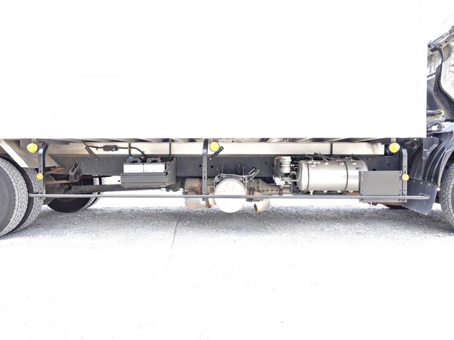 MITSUBISHI FUSOU FIGHTER 2015 Image 31