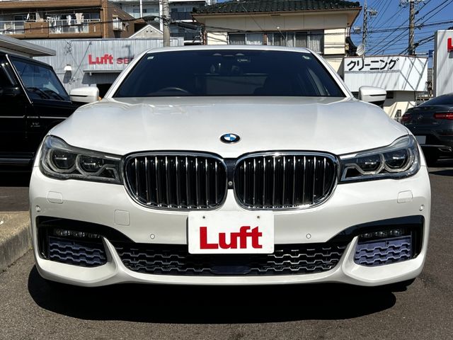BMW 7SERIES 2015 Image 31