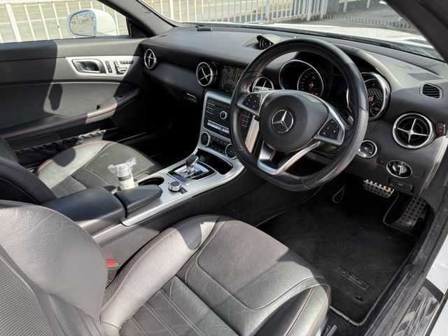 MERCEDES BENZ SLC CL 2018 Image 31