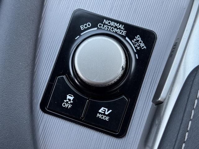 TOYOTA LEXUS RX450H 2WD 2017 Image 31