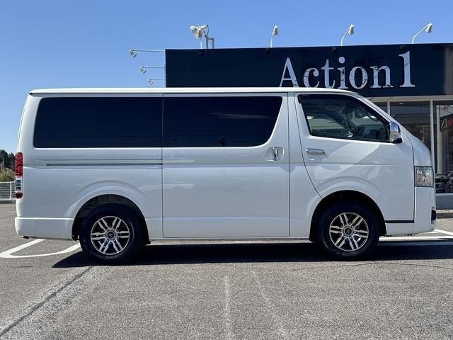 TOYOTA HIACE VAN 2WD 2018 Image 31
