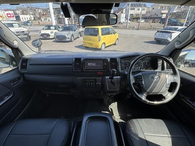 TOYOTA HIACE VAN 2WD 2018 Image 31