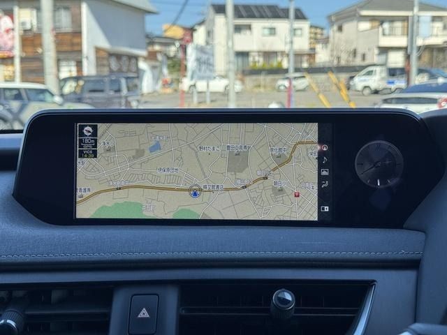 TOYOTA LEXUS UX250H 2021 Image 31