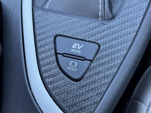 TOYOTA LEXUS UX250H 2021 Image 31