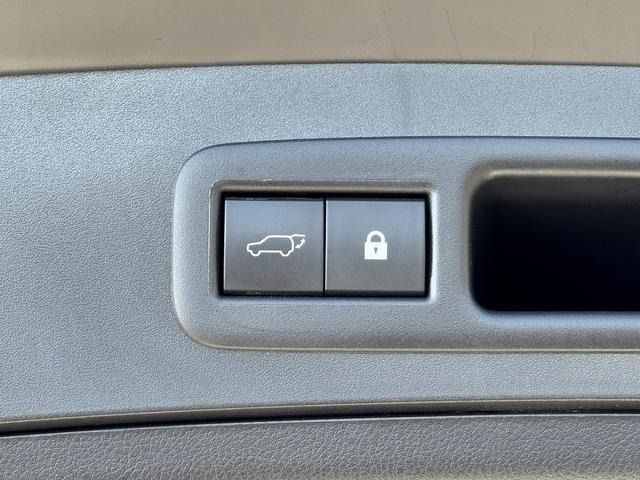 TOYOTA LEXUS UX250H 2021 Image 31