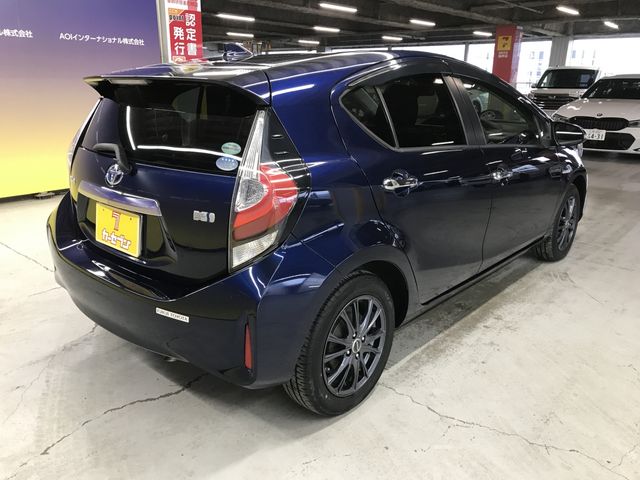 TOYOTA AQUA 2018 Image 31