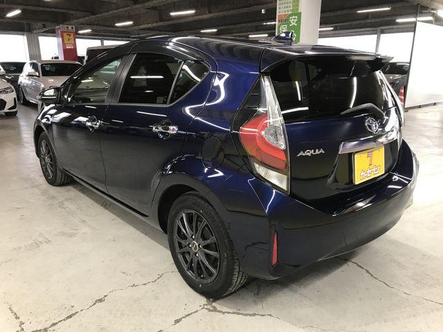 TOYOTA AQUA 2018 Image 31