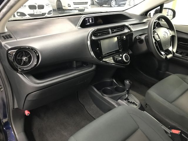 TOYOTA AQUA 2018 Image 31