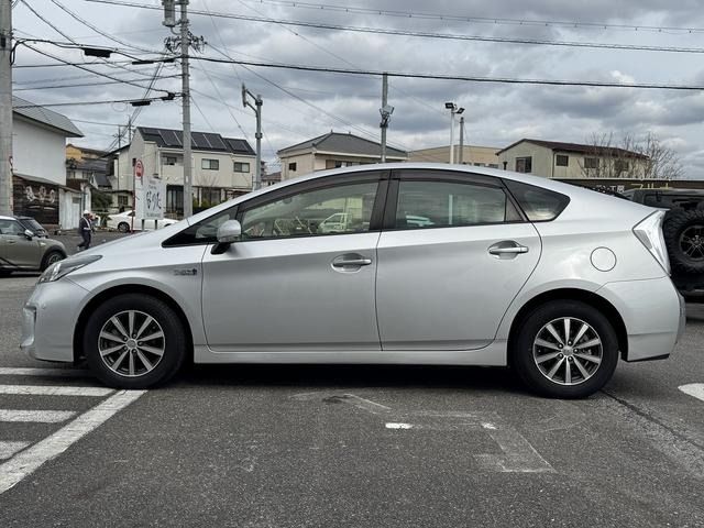 TOYOTA PRIUS PHV 2012 Image 31