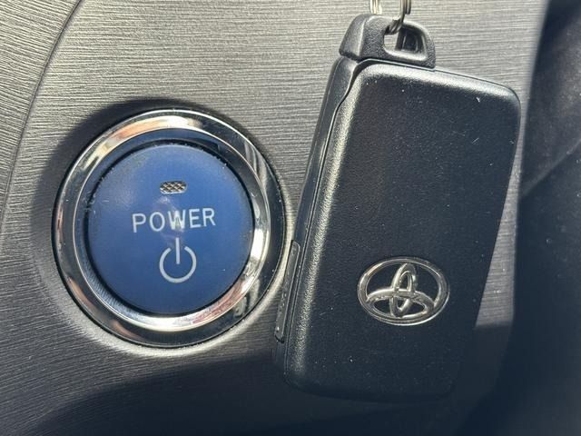 TOYOTA PRIUS PHV 2012 Image 31