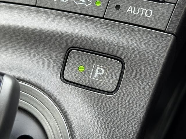 TOYOTA PRIUS PHV 2012 Image 31