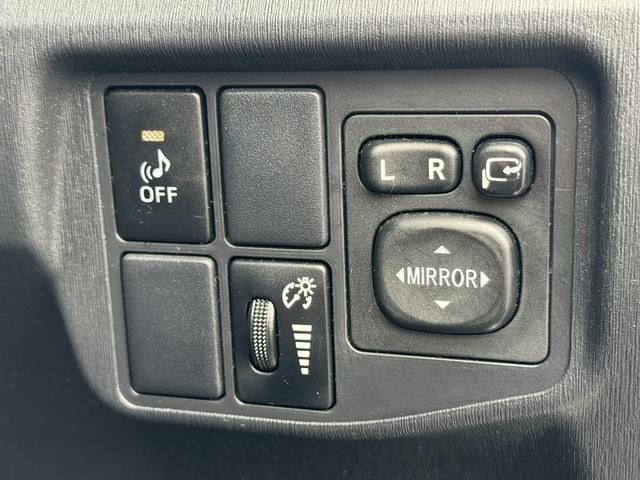 TOYOTA PRIUS PHV 2012 Image 31