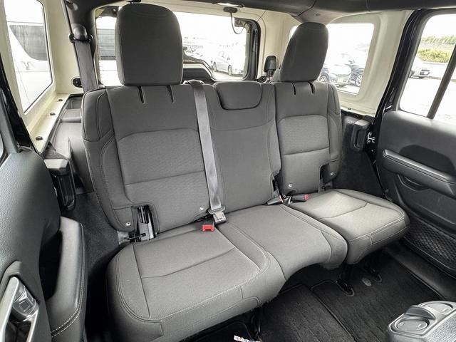 JEEP WRANGLER UNLIMI 2019 Image 31