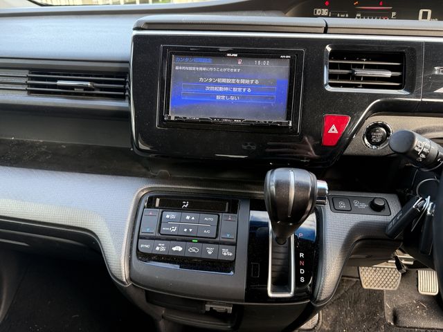 HONDA STEPWAGON SPADA 2015 Image 31