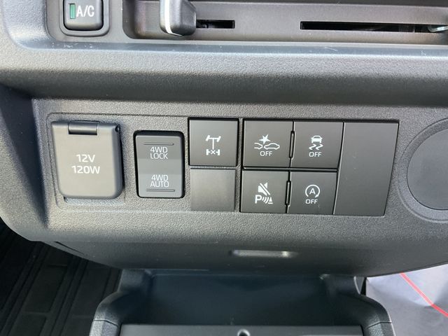 DAIHATSU HIJET TRUCK 4WD 2026 Image 31