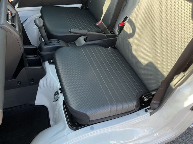 DAIHATSU HIJET TRUCK 4WD 2026 Image 31