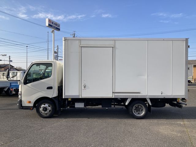 TOYOTA DYNA 2018 Image 31