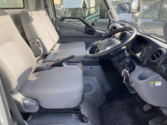 TOYOTA DYNA 2018 Image 31