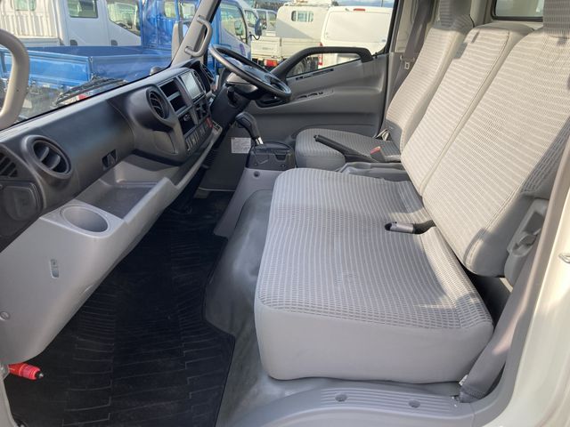 TOYOTA DYNA 2018 Image 31