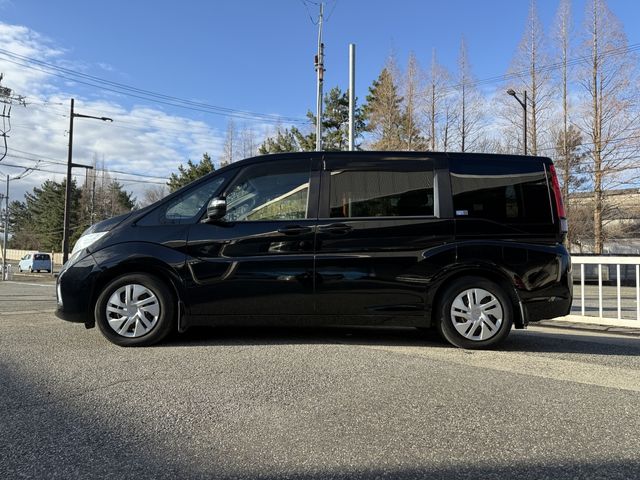 HONDA STEPWAGON 2017 Image 31