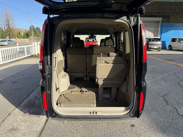 HONDA STEPWAGON 2017 Image 31