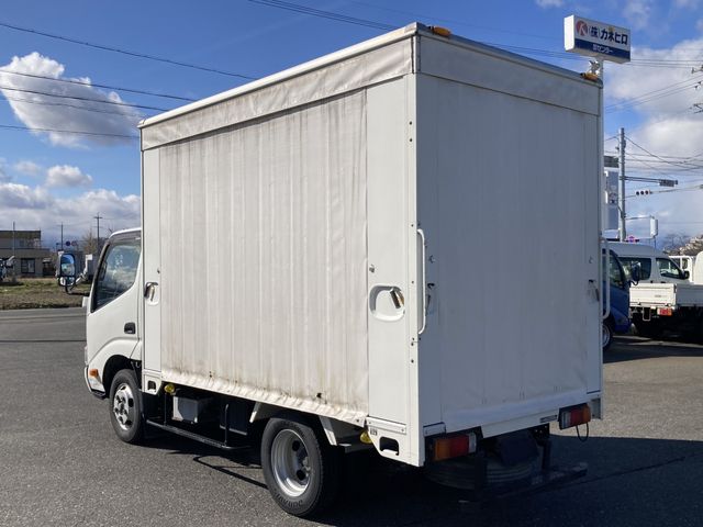 HINO DUTRO 2015 Image 31
