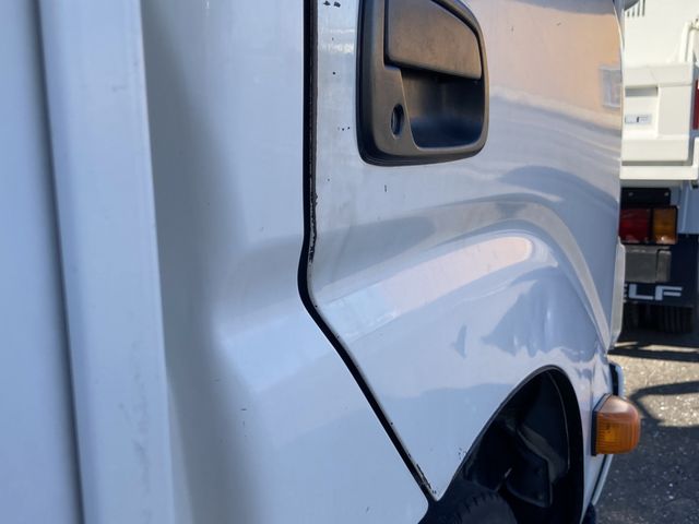 HINO DUTRO 2015 Image 31