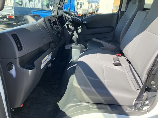 ISUZU ELF 2024 Image 31