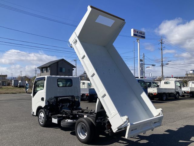 ISUZU ELF 2024 Image 31