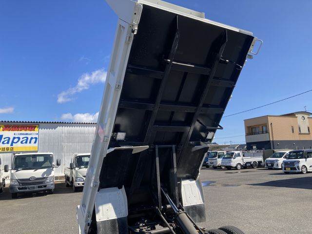 ISUZU ELF 2024 Image 31