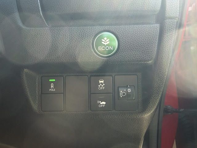 HONDA FIT HYBRID 2014 Image 31