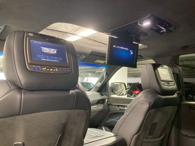 CADILLAC ESCALADE 2018 Image 31