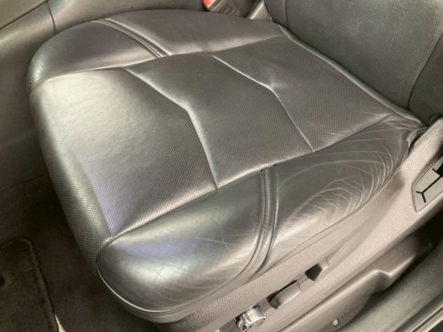 CADILLAC ESCALADE 2018 Image 31