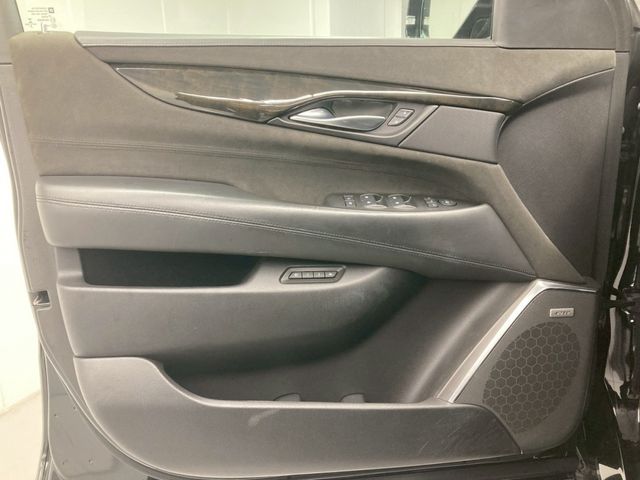 CADILLAC ESCALADE 2018 Image 31