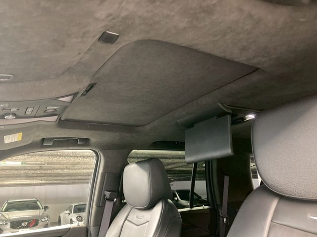CADILLAC ESCALADE 2018 Image 31