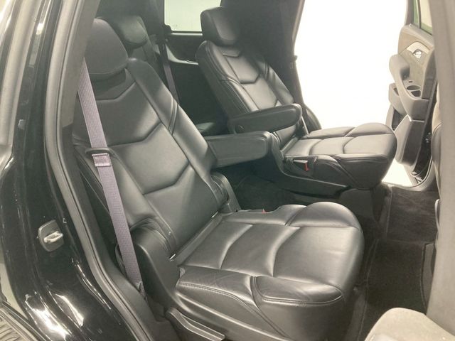 CADILLAC ESCALADE 2018 Image 31