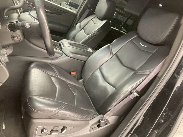 CADILLAC ESCALADE 2018 Image 31