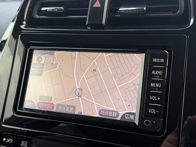 TOYOTA PRIUS 2018 Image 31