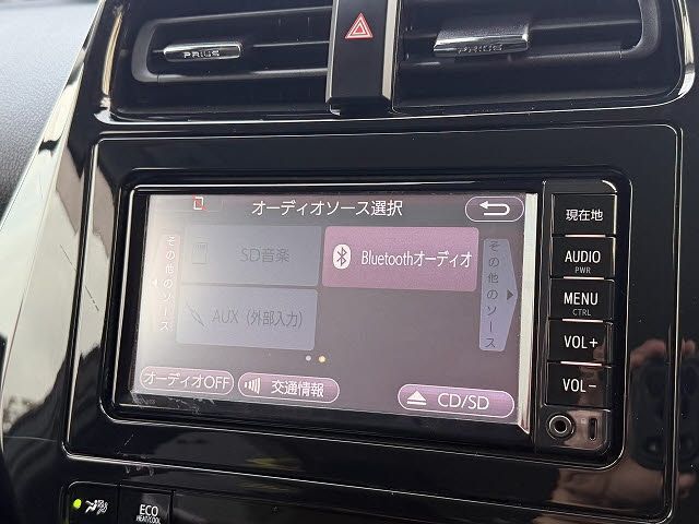 TOYOTA PRIUS 2018 Image 31