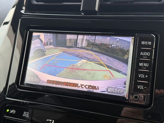 TOYOTA PRIUS 2018 Image 31