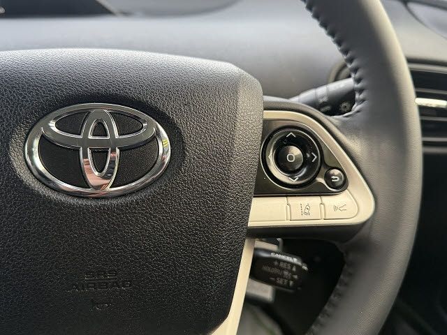 TOYOTA PRIUS 2018 Image 31