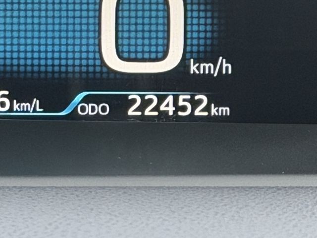 TOYOTA PRIUS 2018 Image 31