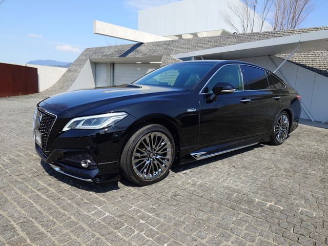 TOYOTA CROWN SEDAN HYBRID 2019 Image 31