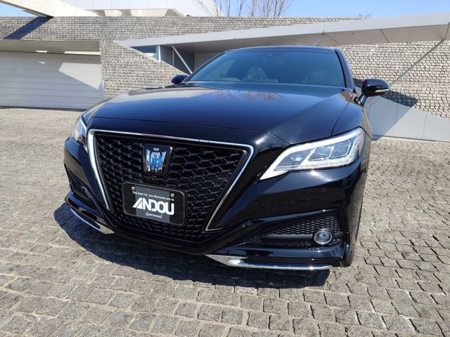 TOYOTA CROWN SEDAN HYBRID 2019 Image 31