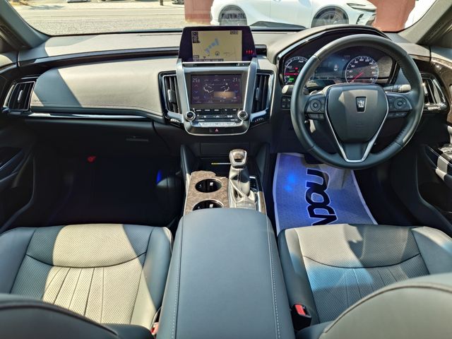 TOYOTA CROWN SEDAN HYBRID 2019 Image 31