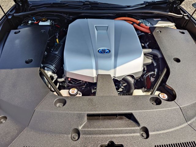 TOYOTA CROWN SEDAN HYBRID 2019 Image 31