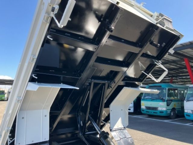 ISUZU ELF 2016 Image 31